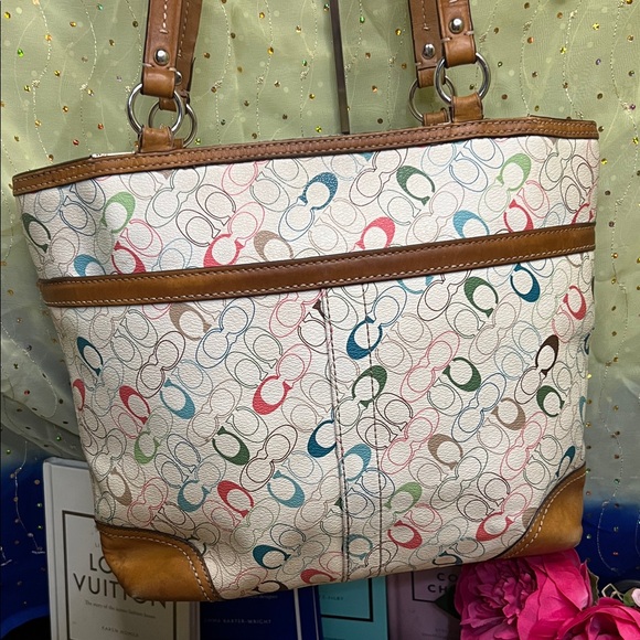 Coach Chelsea Heritage Stripe Signature Tote - Picture 3 of 8